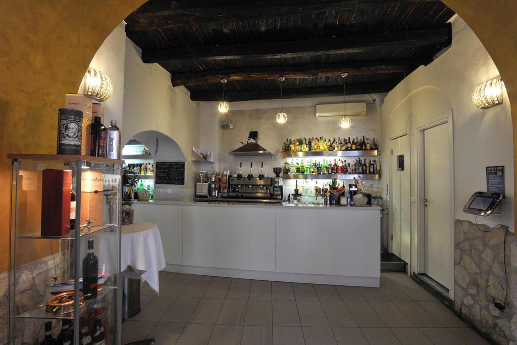 Albergo Del Centro Storico Салерно Екстериор снимка
