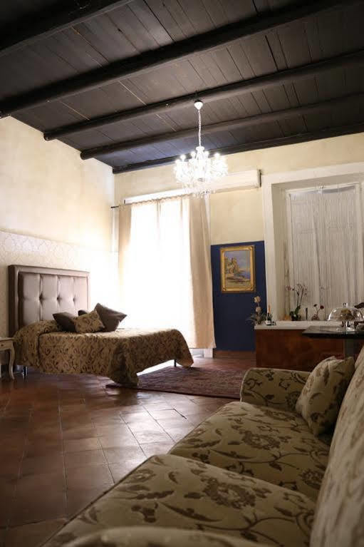 Albergo Del Centro Storico Салерно Екстериор снимка