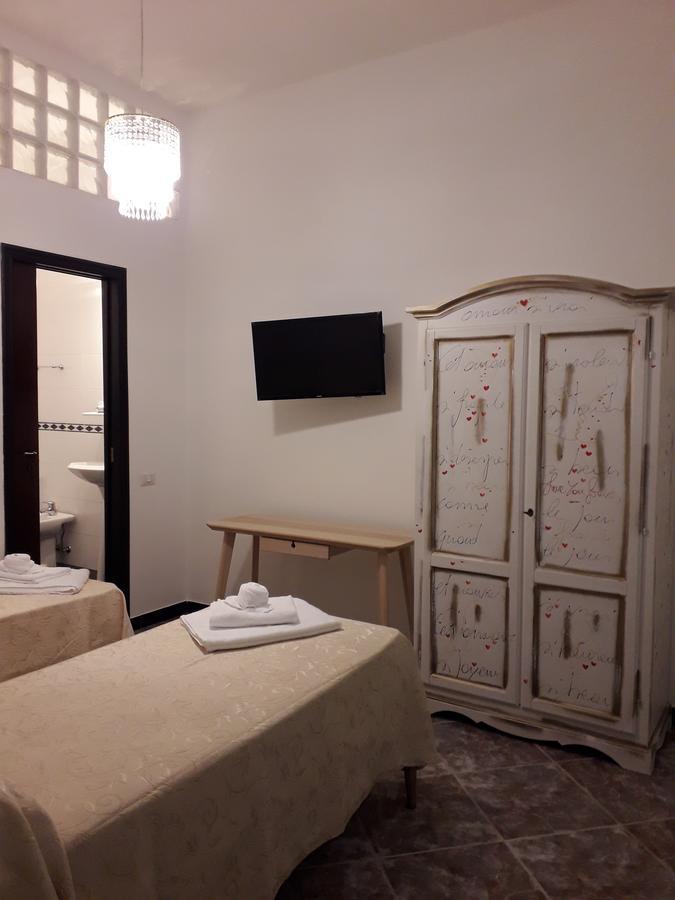 Albergo Del Centro Storico Салерно Екстериор снимка