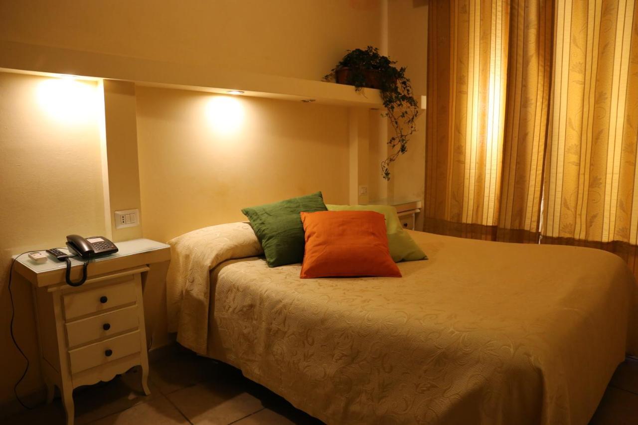 Albergo Del Centro Storico Салерно Екстериор снимка